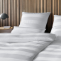 Preview: elegante Mako-Satin Bettwäsche 'En Bloc' 135 x 200 cm Weiß