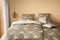 Preview: elegante Mako-Satin Bettwäsche 'Dogs' 135 x 200 cm Natur - Beige