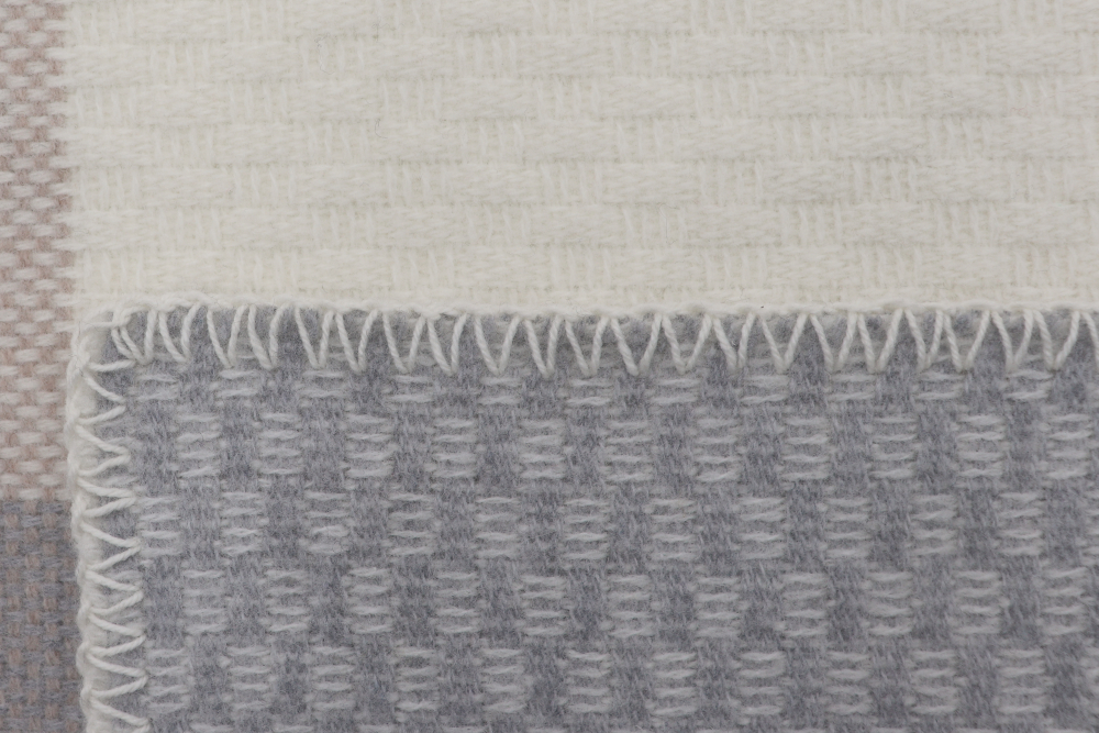 Biederlack Merino-Wolldecke 'Frame' 150 x 200 cm Beige