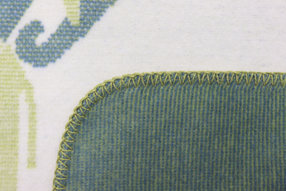 Preview: Biederlack Babydecke 'Friends' 75 x 100 cm Grün