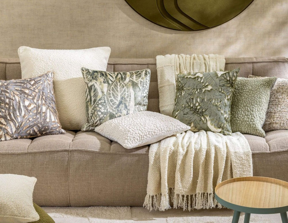 Preview: Dutch Decor Bouclé Kissenhülle 'Onno' 60 x 60 cm Snow White - Weiß