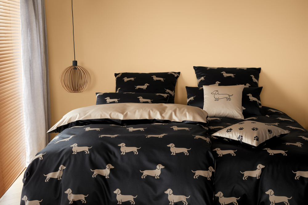 elegante Mako-Satin Bettwäsche 'Dogs' 135 x 200 cm Schwarz - Beige