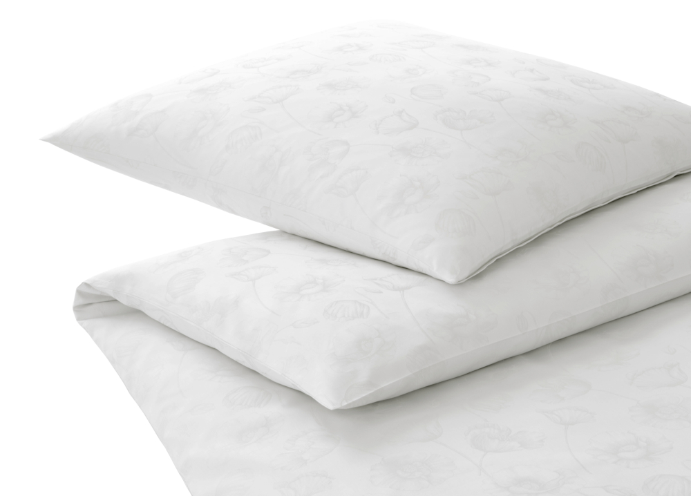 Preview: elegante Mako-Satin Bettwäsche 'Poppy' 135 x 200 cm Weiß