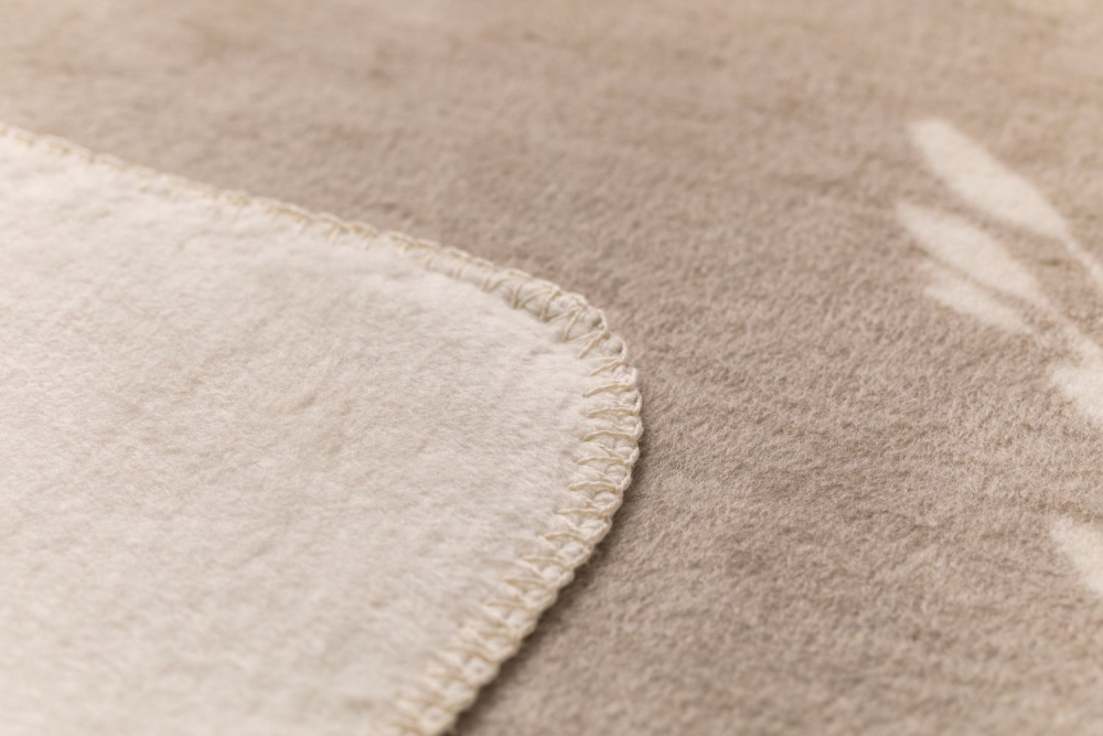 Preview: David Fussenegger Wohndecke Bamboo 'Gräser' 150 x 200 cm Natur- Beige