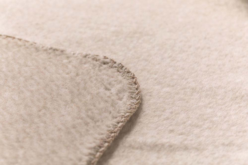 Preview: David Fussenegger Wohndecke Bamboo 'Faux Uni' 150 x 200 cm Natur- Beige