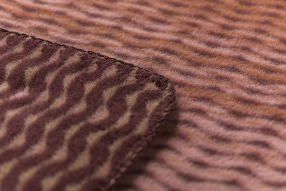 Preview: David Fussenegger Kurzflor- Wohndecke Savona 'Wellen Verlauf' 150 x 200 cm Kupfer