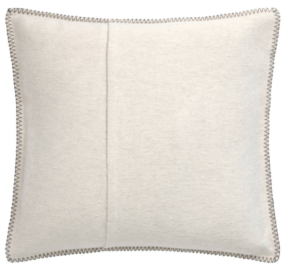 Preview: David Fussenegger Kissenhülle Sylt 'Skifahrer' 50 x 50 cm Schlamm - Beige