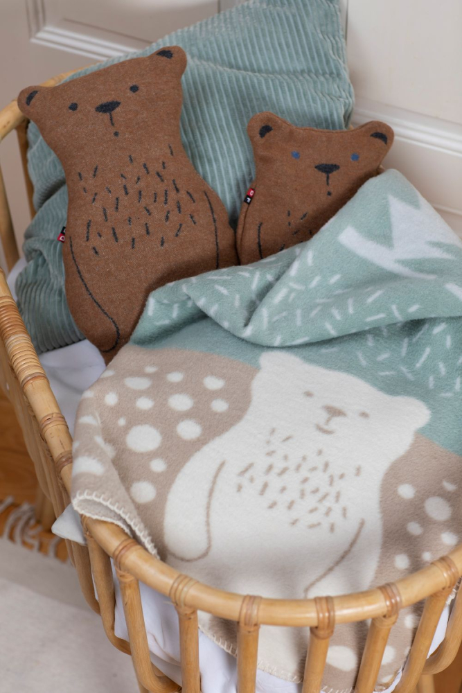 Preview: David Fussenegger Babydecke Mila 'Bärenwald' 75 x 100 cm Hellgrün