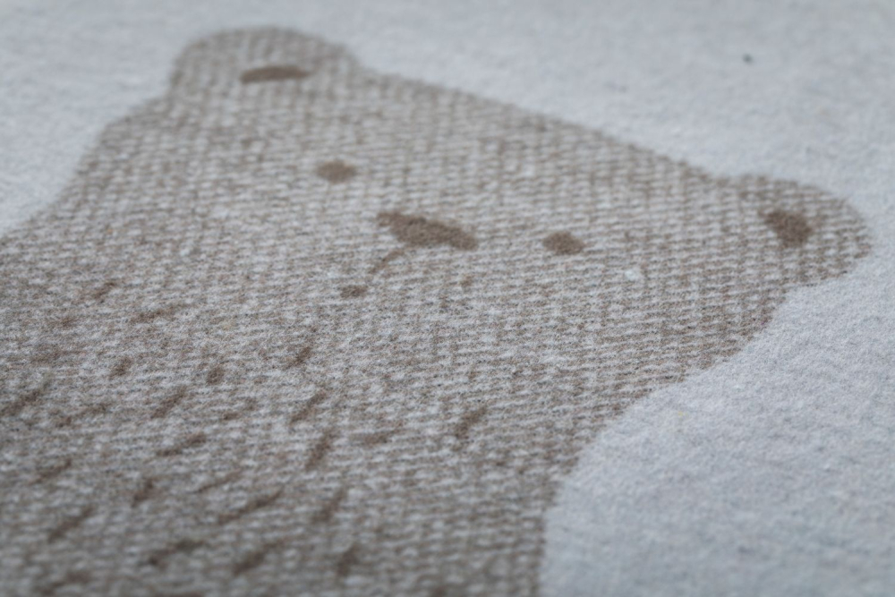 Preview: David Fussenegger Babydecke Lili 'Bär' 70 x 90 cm Hellblau