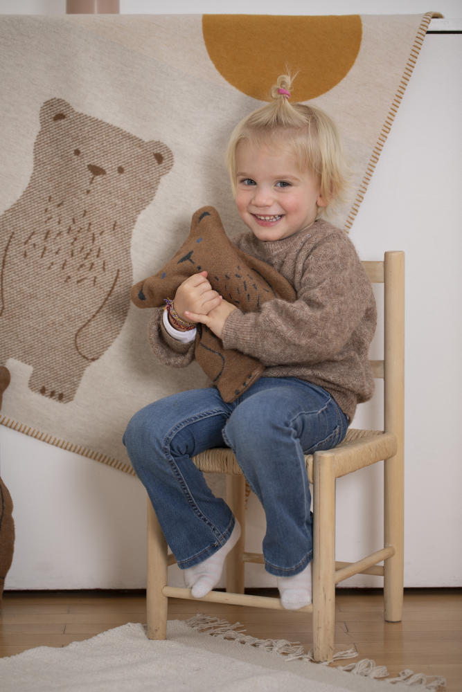 Preview: David Fussenegger Babydecke Lili 'Bär' 70 x 90 cm Rohweiß