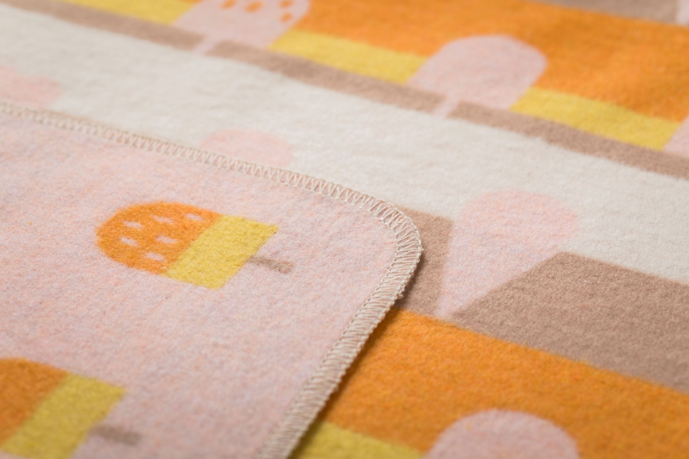 Preview: David Fussenegger Babydecke Juwel 'Gelato Dreams' 70 x 90 cm Altrosa