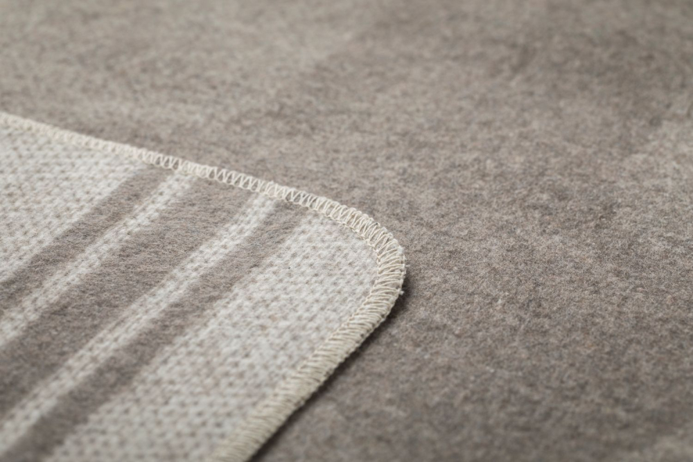 Preview: David Fussenegger Hundedecke 'Bones' 70 x 90 cm Rauch- Beige