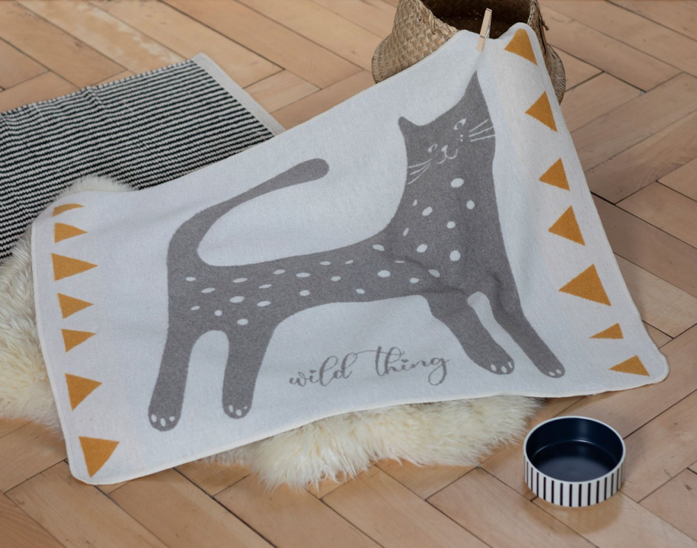 David Fussenegger Katzendecke 'Wild Thing' 70 x 90 cm Rohweiß- Beige
