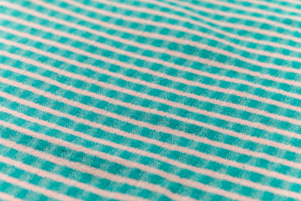 Preview: David Fussenegger Wohndecke Riva 'Streifen strukturiert' 140 x 180 cm Mint- Grün