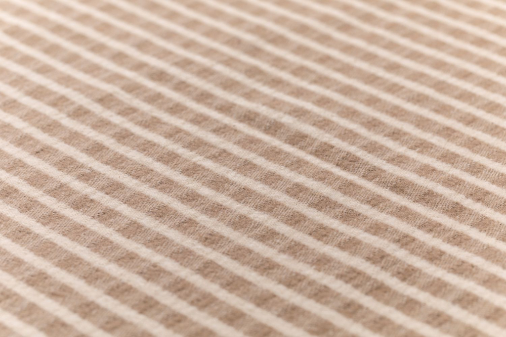 Preview: David Fussenegger Wohndecke Riva 'Streifen strukturiert' 140 x 180 cm Sand- Beige