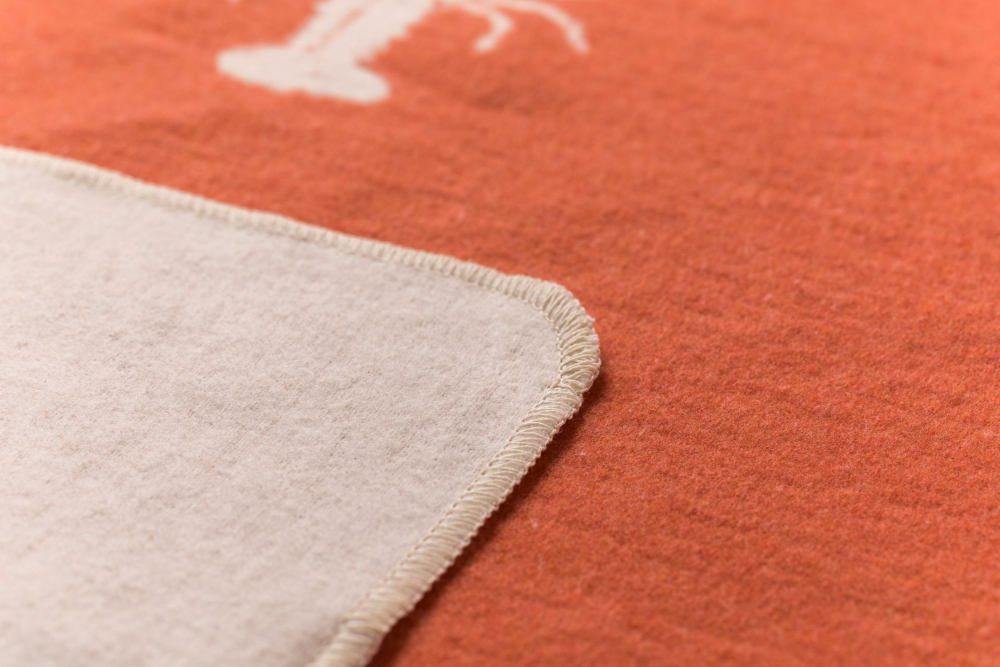 Preview: David Fussenegger Wohndecke Silvretta 'Lobster' 140 x 200 cm Terracotta- Orange