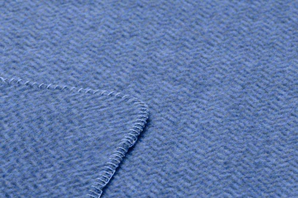 David Fussenegger Wolldecke Merano 'Fischgrät' 160 x 200 cm Jeans- Blau