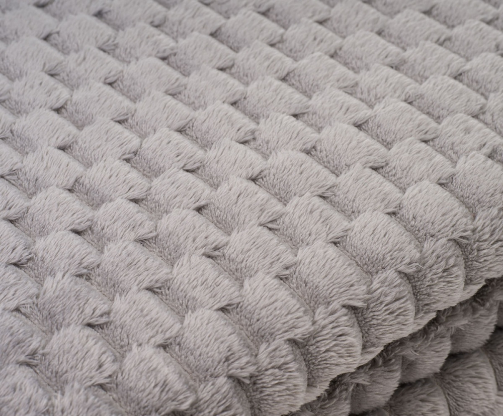 Gözze Kuscheldecke 'Jacquard' 150 x 200 cm Silber