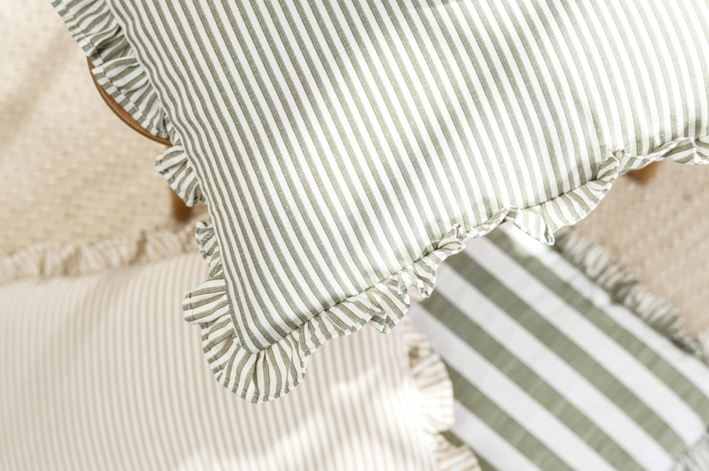 Preview: Magma Kissenhülle 'Marie' 45 x 45 cm Grün