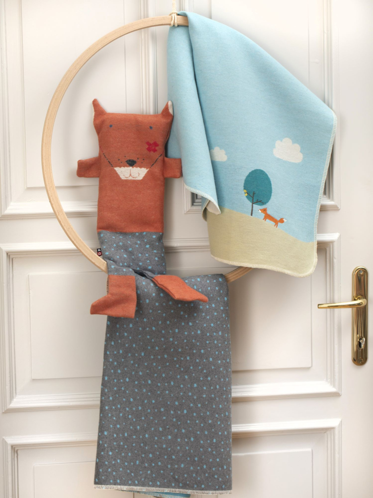David Fussenegger Babydecke Juwel Stickerei 'Fuchs' 70 x 90 cm Blau