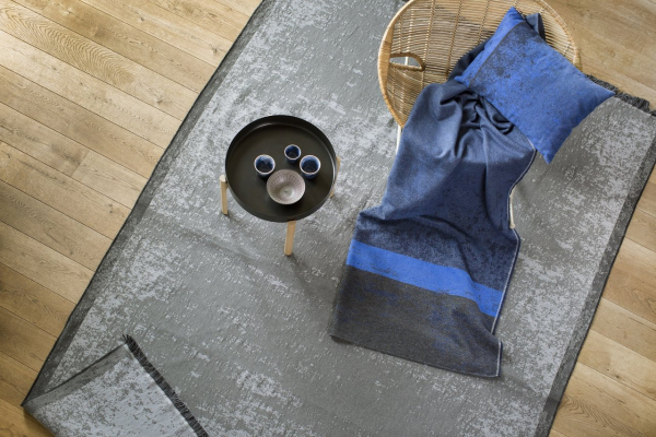 David Fussenegger Wohndecke Luca 'Farbblöcke' 140 x 200 cm Blau