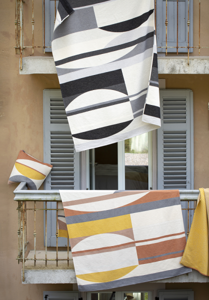 David Fussenegger Wohndecke Luca 'Komposition' 140 x 200 cm Gelb