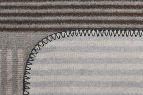 Biederlack Wohn- und Kuscheldecke 'Maze Stone' 150 x 200 cm Grau - Beige