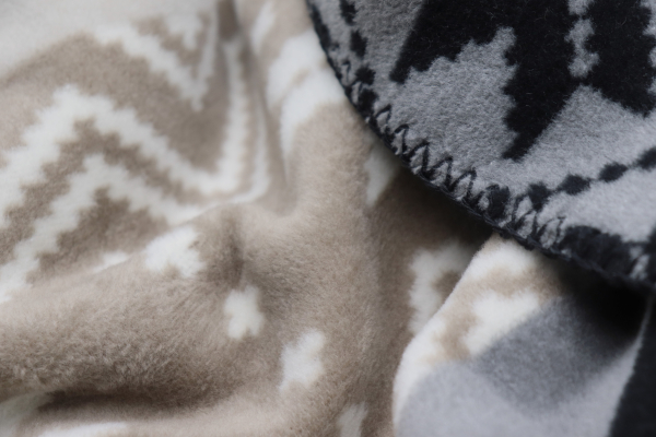 Biederlack Wohn- und Kuscheldecke 'Winter Braid' 150 x 200 cm Natur