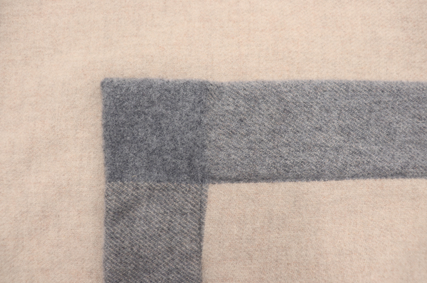 Biederlack Wohndecke aus recycelter Wolle 'Prado' 150 x 210 cm Sand