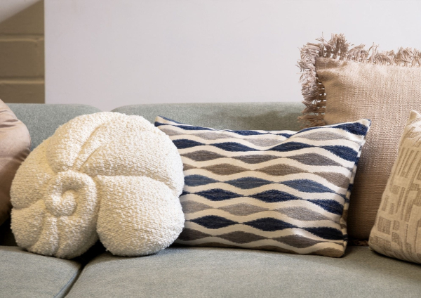 Dutch Decor gefülltes Kissen Muschel 'Colita' 35 x 40 cm Snow White - Weiß