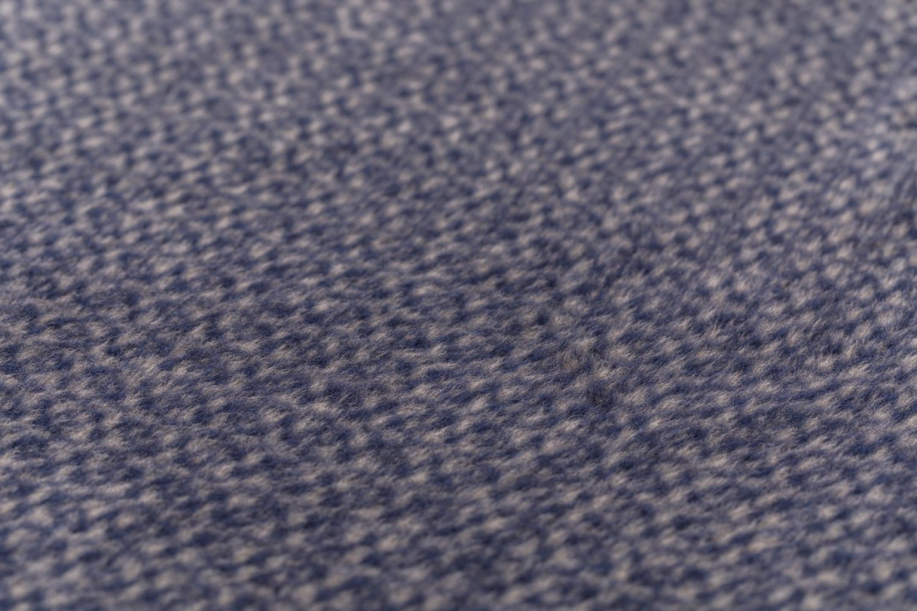 David Fussenegger Wohndecke Bamboo 'Faux Uni' 150 x 200 cm Marine- Blau