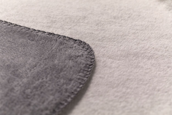 David Fussenegger Kurzflor- Wohndecke Savona 'Kuscheldecke' 150 x 200 cm Filz- Grau