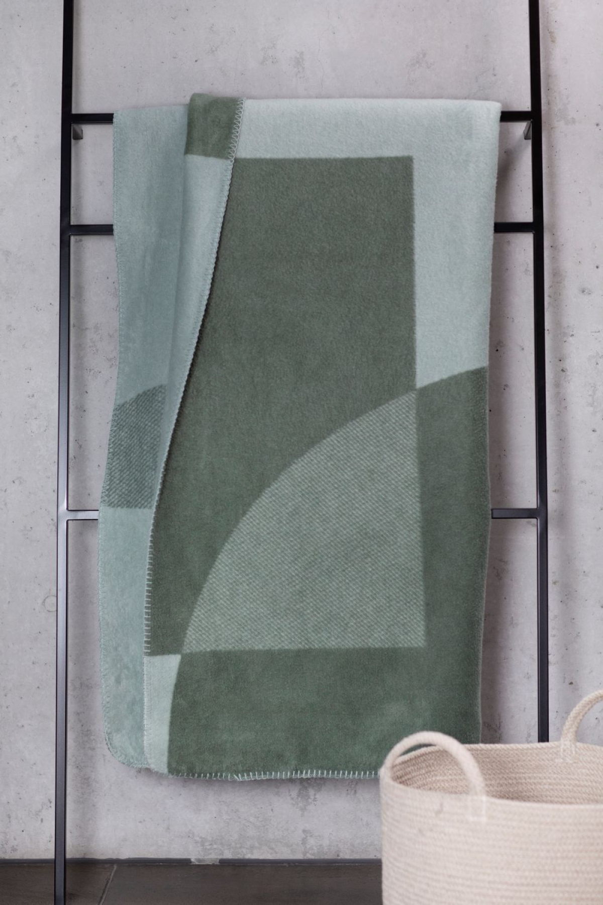 David Fussenegger Kurzflor- Wohndecke Savona 'Geoform' 150 x 200 cm Efeu- Grün