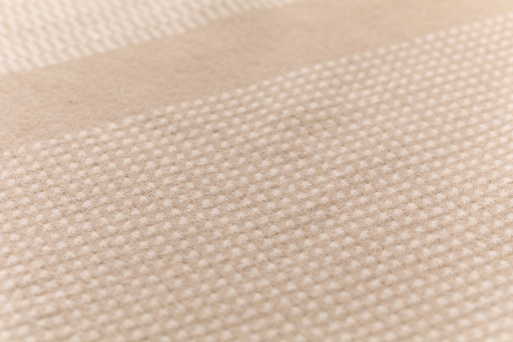 David Fussenegger Überwurf Wohndecke Luca 'Struktur' 220 x 240 cm Natur- Beige