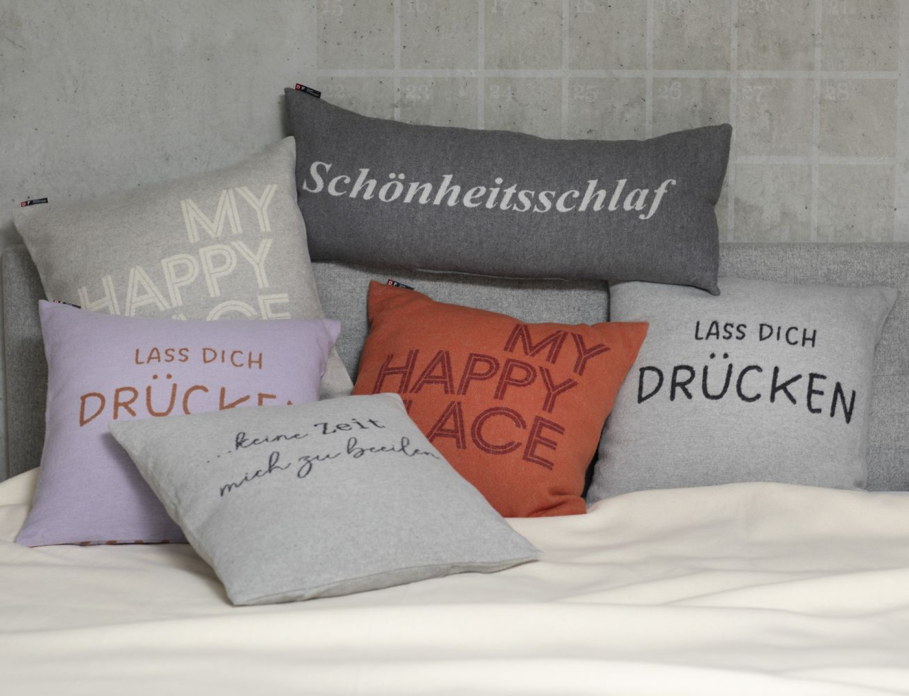 David Fussenegger Kissenhülle Silvretta 'keine Zeit...' 50 x 50 cm Filz