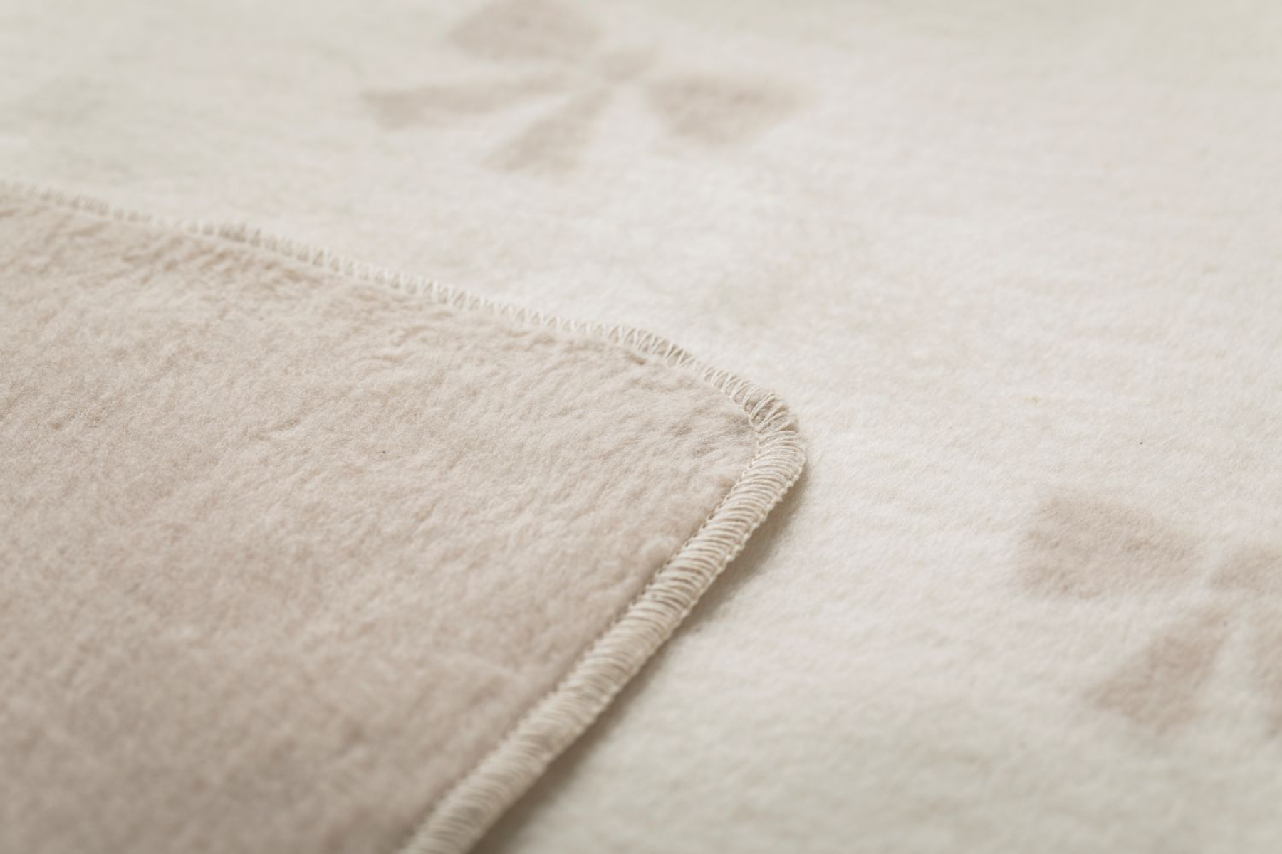 David Fussenegger Babydecke Maja 'Schleifchen' 75 x 100 cm Natur- Beige