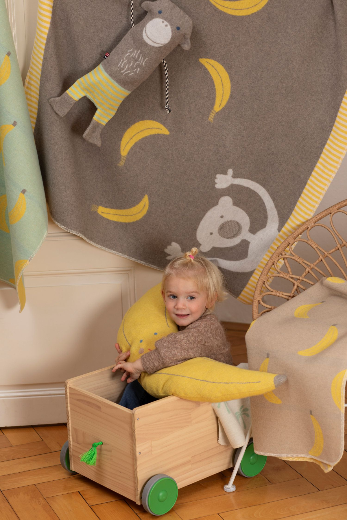 David Fussenegger Kinderdecke Juwel 'Banana Breeze' 100 x 140 cm Rauch- Beige