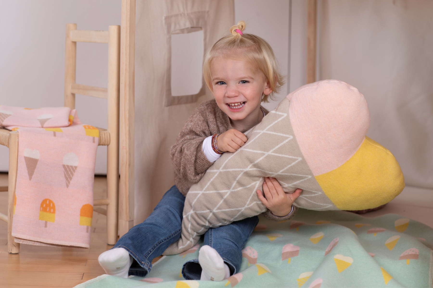 David Fussenegger Kissen gefüllt Juwel 'Gelato Dreams' 35 x 65 cm Natur