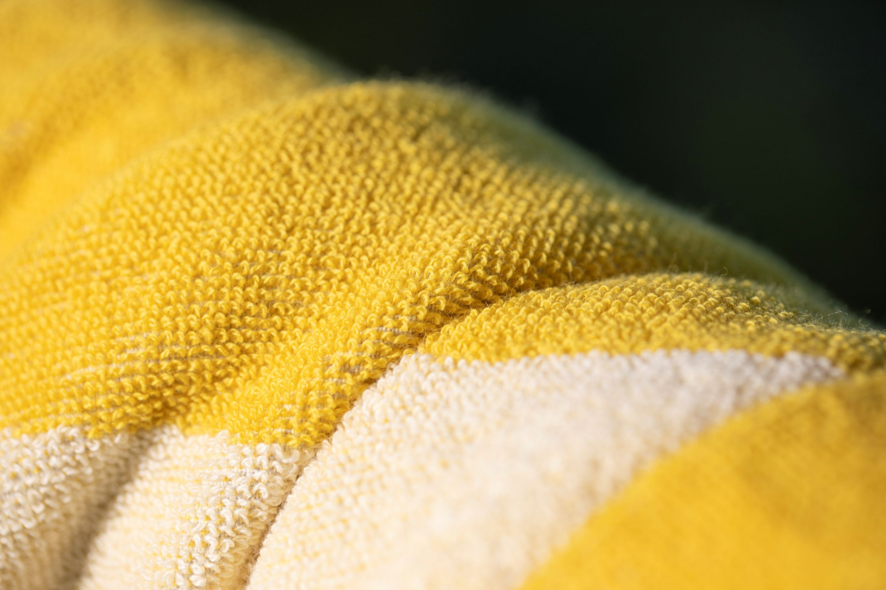 David Fussenegger Playa Frottee- Strandtuch 'Retro Waves' 140 x 180 cm Hellgelb