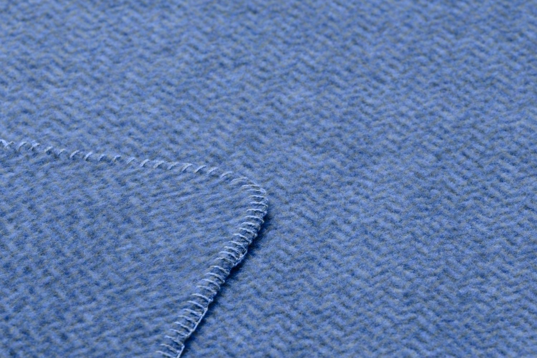 David Fussenegger Wolldecke Merano 'Fischgrät' 160 x 200 cm Jeans- Blau