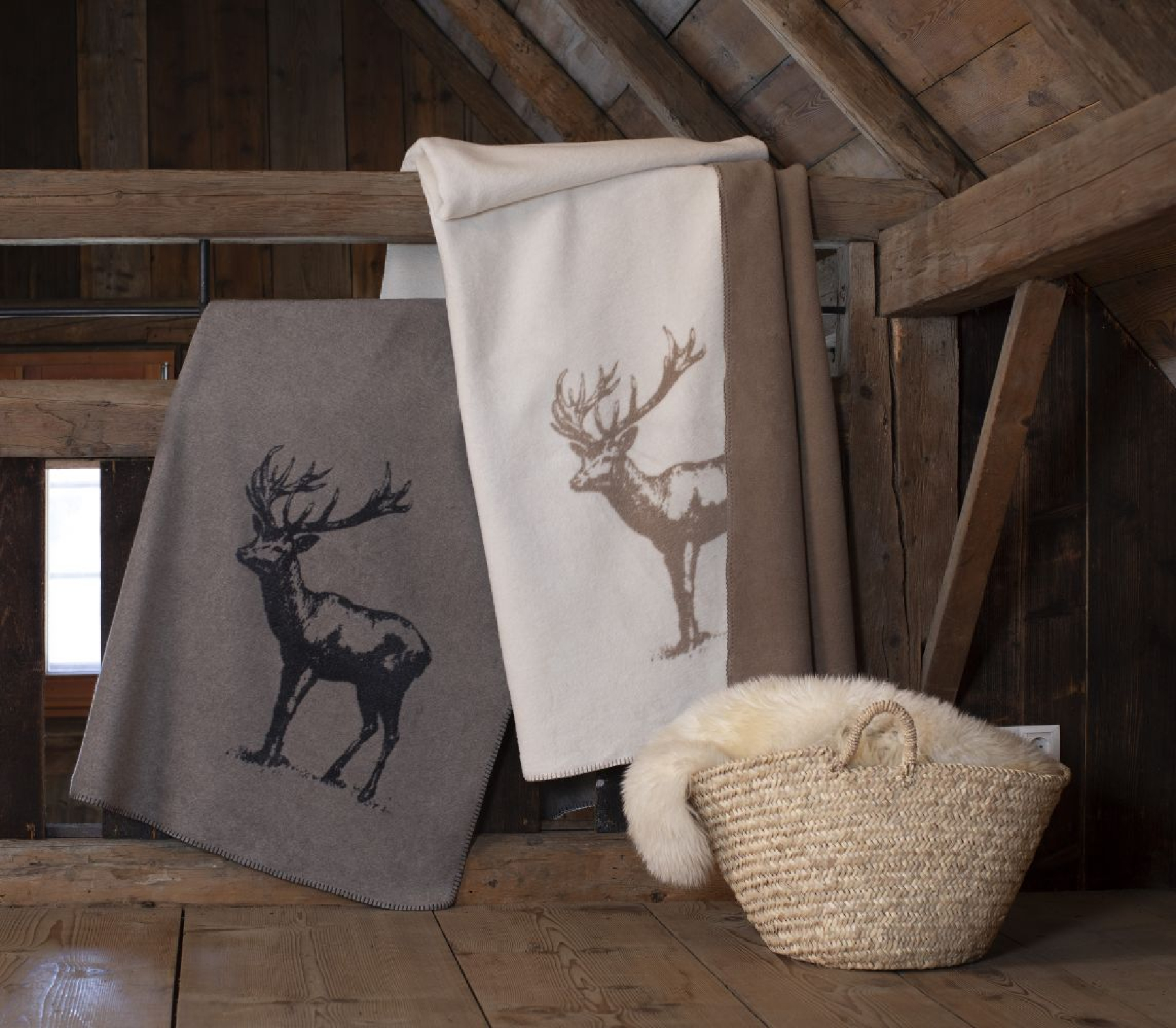 David Fussenegger Kurzflor- Wohndecke Savona 'Hirsch' 150 x 200 cm Schlamm- Beige