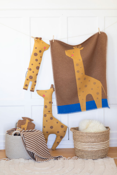 David Fussenegger Babydecke Lili mit Stick 'Giraffe' 70 x 90 cm Braun